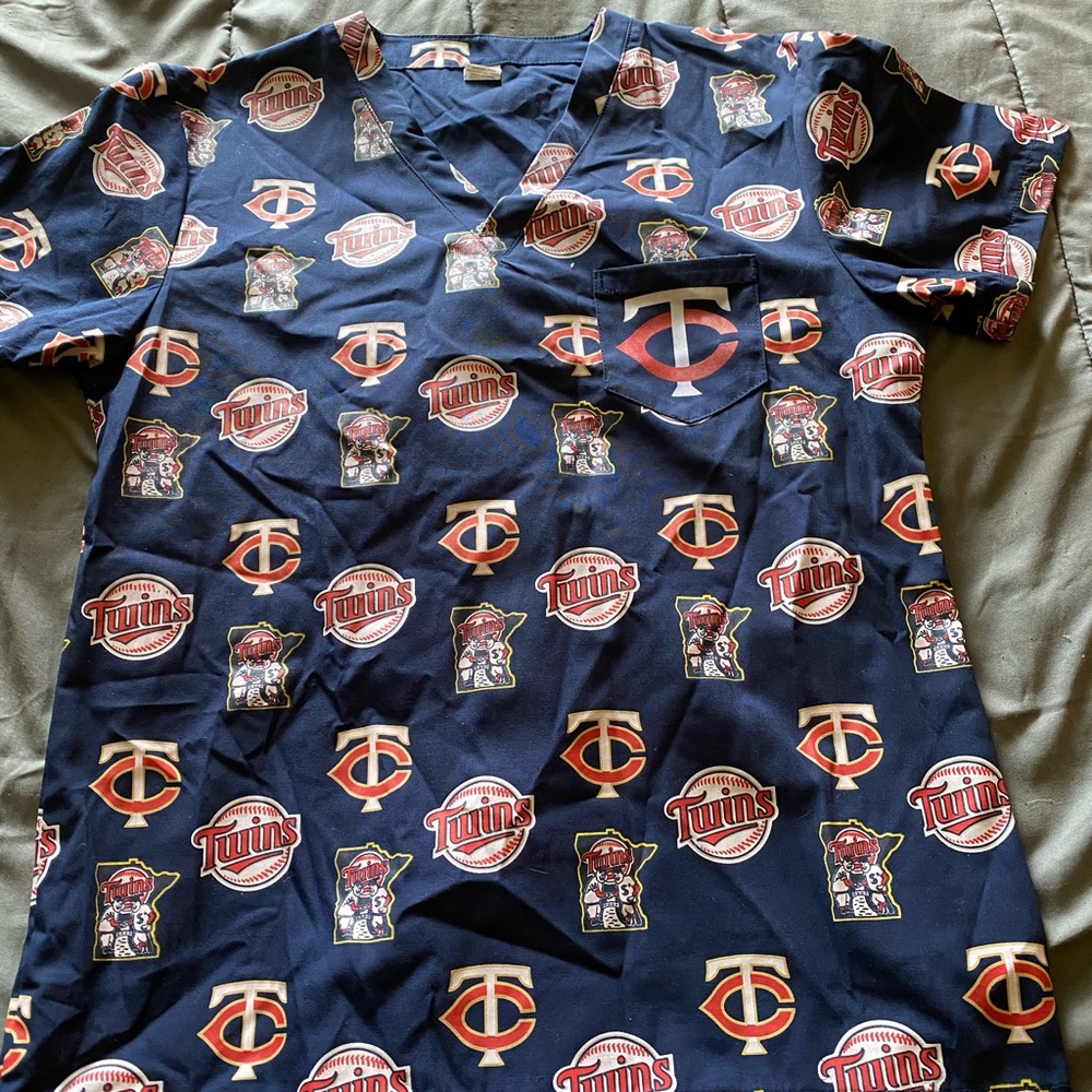 Twins scrub top